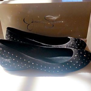 Jessica Simpson “Mikia” ballet flat.
